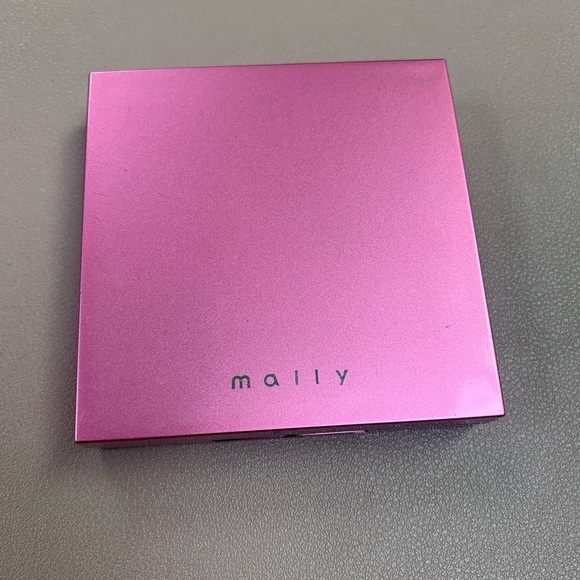 Mally Beauty Visible Skin Bronzer - Deeper NWOB - Picture 2 of 3